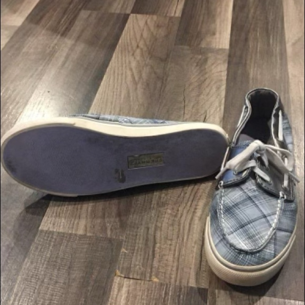 Sperry's - Picture 3 of 3